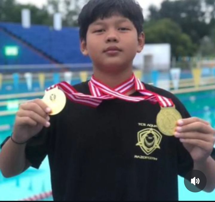 Teks Berita Mewawancarai Adrianus Vigo Angelo